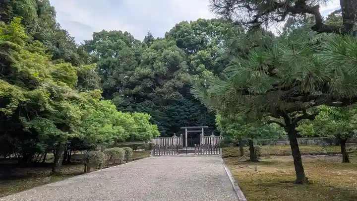 弘文天皇 長等山前陵(滋賀県)