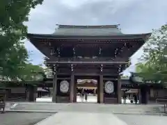 寒川神社の山門