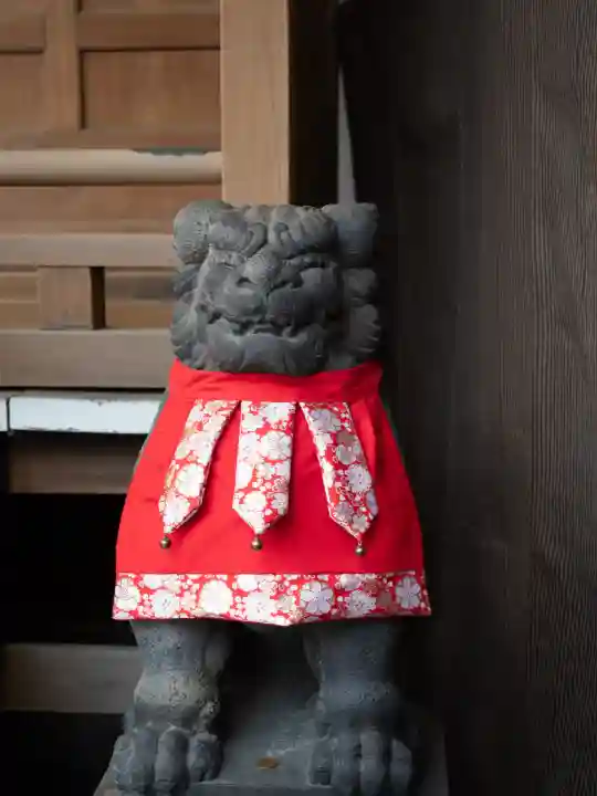 小網神社の{uncategorized: "未分類", other: "その他", undefined: "問題あり", building: "その他建物", grave: "お墓", sacred_gate: "鳥居", guardian: "狛犬", statue: "像", buddha: "仏像", history: "歴史", nature: "自然", garden: "庭園", animal: "動物", pagoda: "塔", temizu: "手水舎", mountain_gate: "山門・神門", sanctuary: "本殿・本堂", subordinate: "末社・摂社", art: "芸術", scenery: "景色", jizo: "地蔵", ema: "絵馬", goshuin: "御朱印", omikuji: "おみくじ", items: "授与品その他", amulet: "お守り", goshuincho: "御朱印帳", eats: "食事", festival: "お祭り", votive_dance: "神楽", shichigosan: "七五三参", wedding: "結婚式", experience: "体験その他", initially: "初詣", around: "周辺", anti_infection: "感染症対策"}