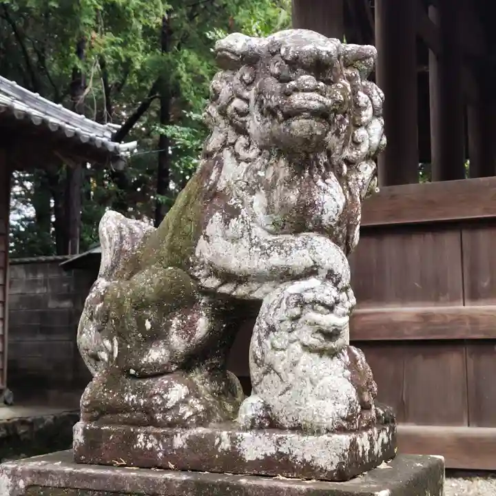 稲前神社の狛犬