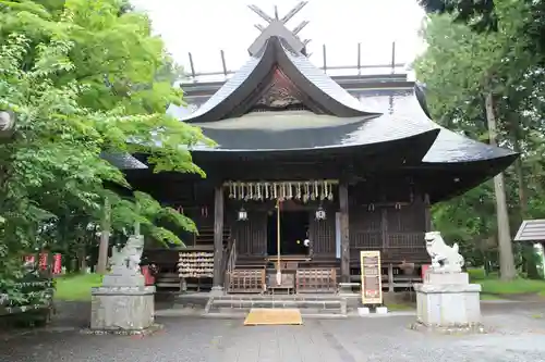 冨士御室浅間神社の本殿