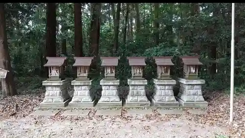 安房神社の末社