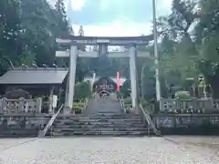 八海山尊神社の鳥居