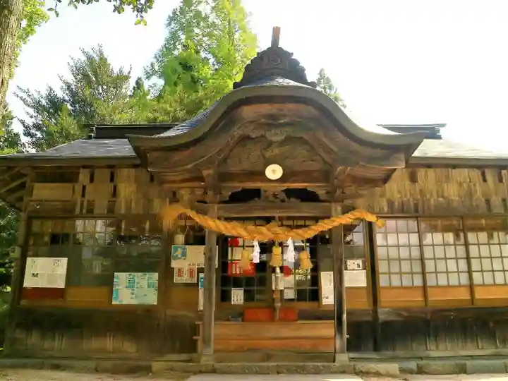石見神社の本殿・本堂