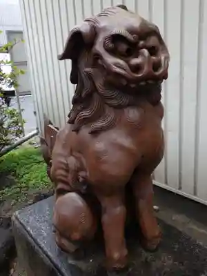 甚九郎稲荷神社の狛犬