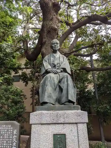 自由が丘熊野神社の像