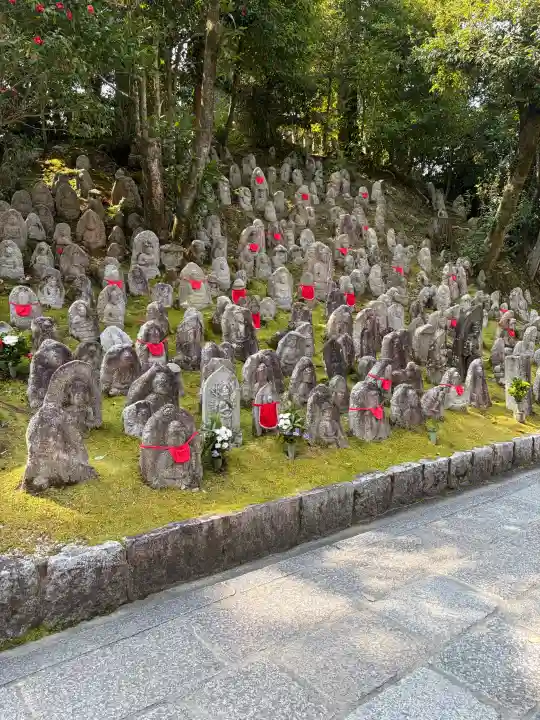 清水寺の{uncategorized: "未分類", other: "その他", undefined: "問題あり", building: "その他建物", grave: "お墓", sacred_gate: "鳥居", guardian: "狛犬", statue: "像", buddha: "仏像", history: "歴史", nature: "自然", garden: "庭園", animal: "動物", pagoda: "塔", temizu: "手水舎", mountain_gate: "山門・神門", sanctuary: "本殿・本堂", subordinate: "末社・摂社", art: "芸術", scenery: "景色", jizo: "地蔵", ema: "絵馬", goshuin: "御朱印", omikuji: "おみくじ", items: "授与品その他", amulet: "お守り", goshuincho: "御朱印帳", eats: "食事", festival: "お祭り", votive_dance: "神楽", shichigosan: "七五三参", wedding: "結婚式", experience: "体験その他", initially: "初詣", around: "周辺", anti_infection: "感染症対策"}