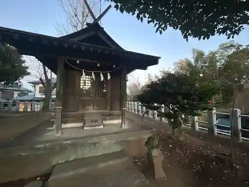 若雷神社の{uncategorized: "未分類", other: "その他", undefined: "問題あり", building: "その他建物", grave: "お墓", sacred_gate: "鳥居", guardian: "狛犬", statue: "像", buddha: "仏像", history: "歴史", nature: "自然", garden: "庭園", animal: "動物", pagoda: "塔", temizu: "手水舎", mountain_gate: "山門・神門", sanctuary: "本殿・本堂", subordinate: "末社・摂社", art: "芸術", scenery: "景色", jizo: "地蔵", ema: "絵馬", goshuin: "御朱印", omikuji: "おみくじ", items: "授与品その他", amulet: "お守り", goshuincho: "御朱印帳", eats: "食事", festival: "お祭り", votive_dance: "神楽", shichigosan: "七五三参", wedding: "結婚式", experience: "体験その他", initially: "初詣", around: "周辺", anti_infection: "感染症対策"}