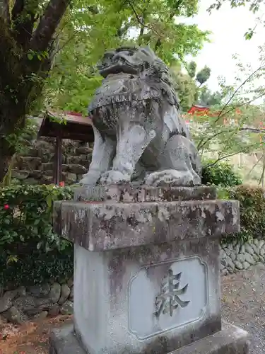 建勲神社の狛犬