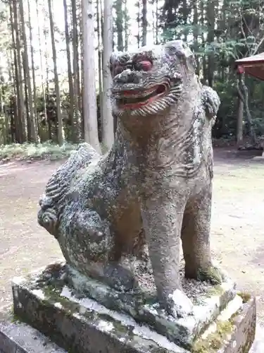 久須志神社の狛犬