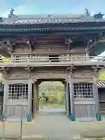 報恩講寺の山門・神門