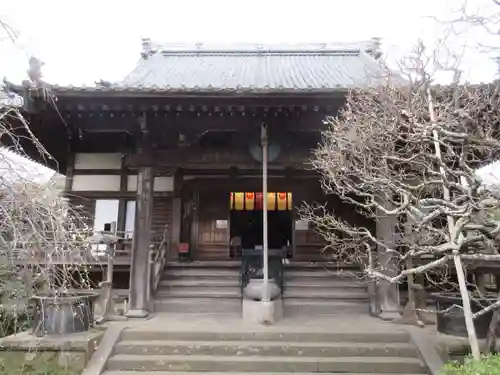 宝戒寺の本殿・本堂