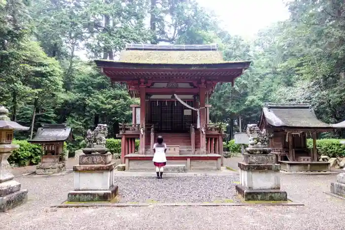 苗村神社の本殿