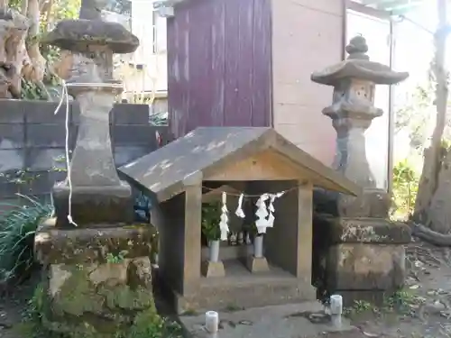 諏訪神社＜新宮＞の末社