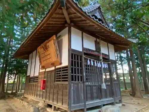 稲乃比売神社の本殿