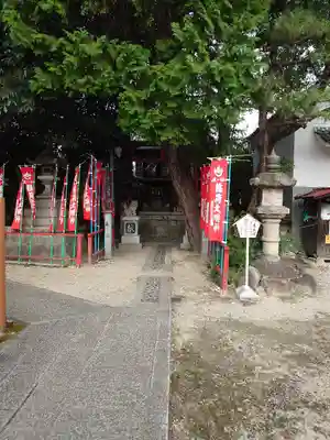 新羅神社の末社・摂社