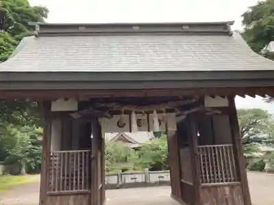 村山神社の山門・神門