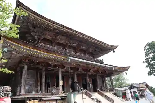 金峯山寺の本殿・本堂