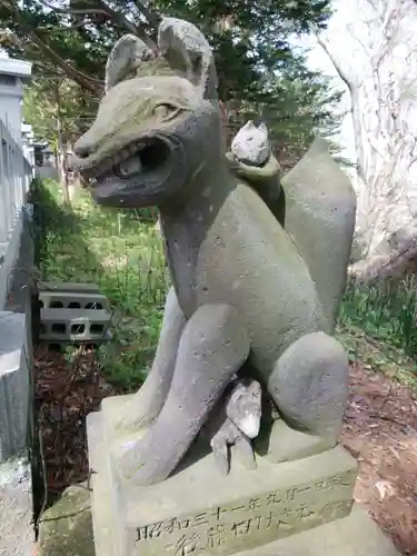 千歳神社の狛犬