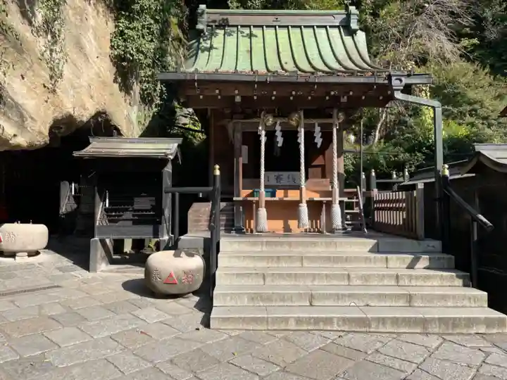 銭洗弁財天宇賀福神社(神奈川県)