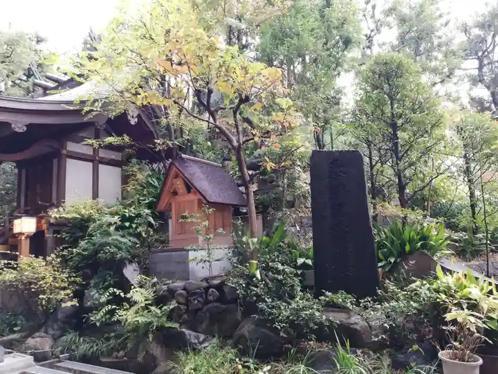 雉子神社の庭園