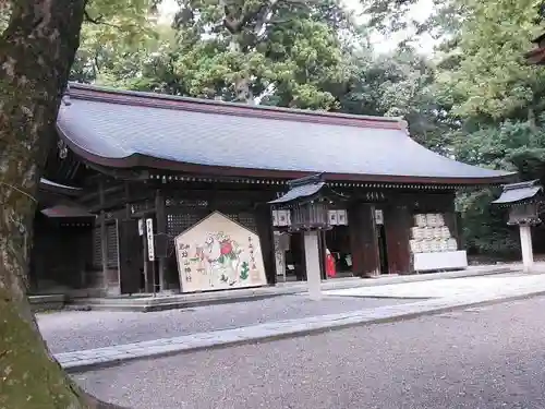 雄山神社前立社壇の建物その他