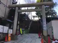 西久保八幡神社の鳥居