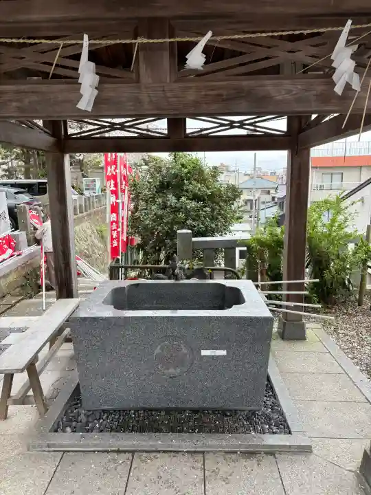 毛谷黒龍神社の{uncategorized: "未分類", other: "その他", undefined: "問題あり", building: "その他建物", grave: "お墓", sacred_gate: "鳥居", guardian: "狛犬", statue: "像", buddha: "仏像", history: "歴史", nature: "自然", garden: "庭園", animal: "動物", pagoda: "塔", temizu: "手水舎", mountain_gate: "山門・神門", sanctuary: "本殿・本堂", subordinate: "末社・摂社", art: "芸術", scenery: "景色", jizo: "地蔵", ema: "絵馬", goshuin: "御朱印", omikuji: "おみくじ", items: "授与品その他", amulet: "お守り", goshuincho: "御朱印帳", eats: "食事", festival: "お祭り", votive_dance: "神楽", shichigosan: "七五三参", wedding: "結婚式", experience: "体験その他", initially: "初詣", around: "周辺", anti_infection: "感染症対策"}