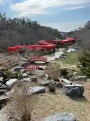 高山稲荷神社の庭園