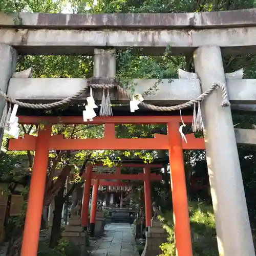 武信稲荷神社の鳥居