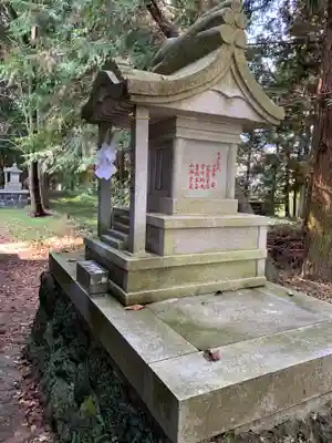 冨士御室浅間神社の末社・摂社