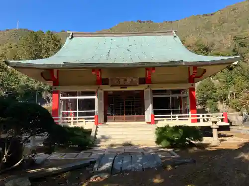長楽寺の本殿・本堂