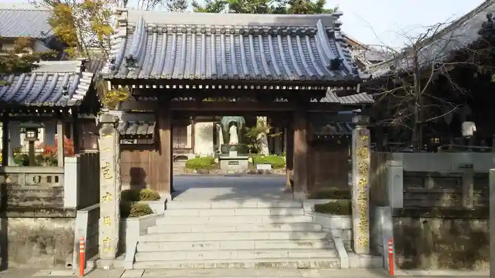 大日寺の山門・神門