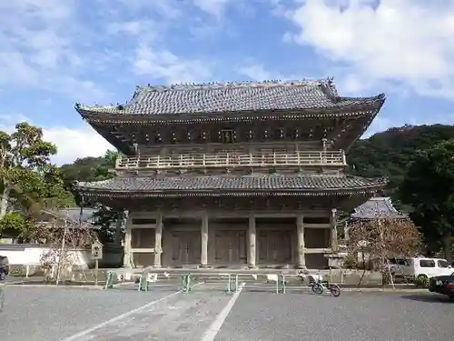 光明寺の山門