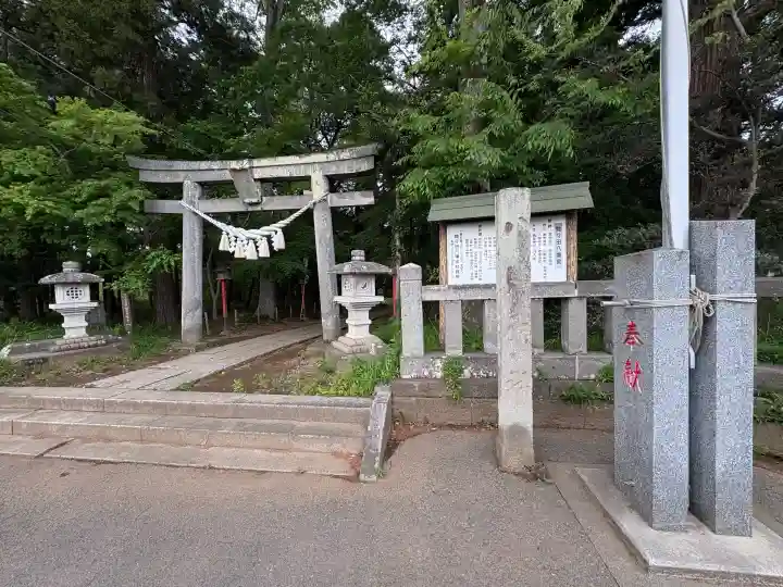 間々田八幡宮の{uncategorized: "未分類", other: "その他", undefined: "問題あり", building: "その他建物", grave: "お墓", sacred_gate: "鳥居", guardian: "狛犬", statue: "像", buddha: "仏像", history: "歴史", nature: "自然", garden: "庭園", animal: "動物", pagoda: "塔", temizu: "手水舎", mountain_gate: "山門・神門", sanctuary: "本殿・本堂", subordinate: "末社・摂社", art: "芸術", scenery: "景色", jizo: "地蔵", ema: "絵馬", goshuin: "御朱印", omikuji: "おみくじ", items: "授与品その他", amulet: "お守り", goshuincho: "御朱印帳", eats: "食事", festival: "お祭り", votive_dance: "神楽", shichigosan: "七五三参", wedding: "結婚式", experience: "体験その他", initially: "初詣", around: "周辺", anti_infection: "感染症対策"}