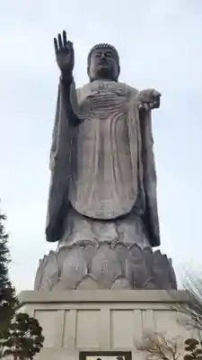 東本願寺本廟 牛久浄苑（牛久大仏）の仏像