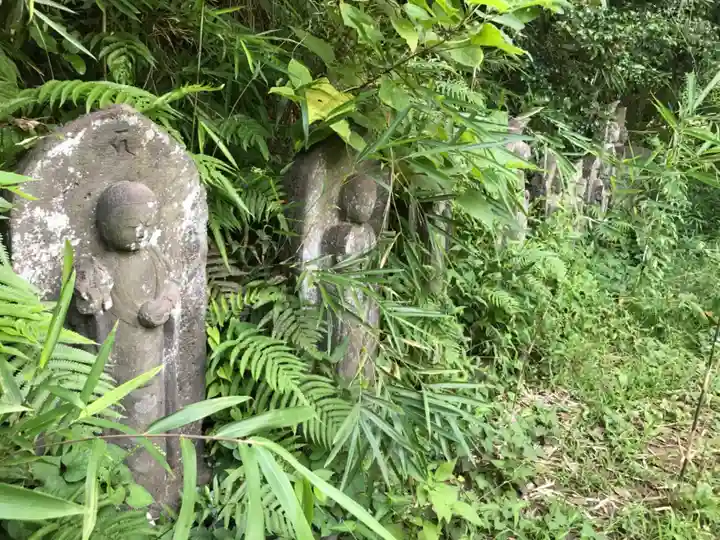 原岩舟地蔵堂の地蔵