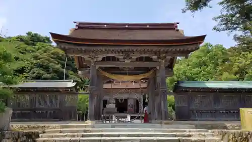 氣多大社の山門