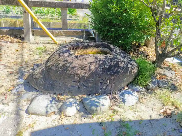 八幡社(西條八幡社)の手水舎