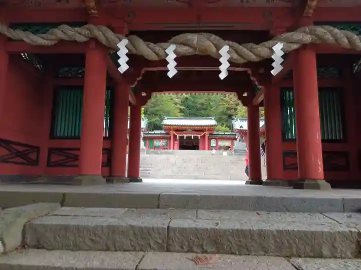 日光二荒山神社中宮祠の山門・神門