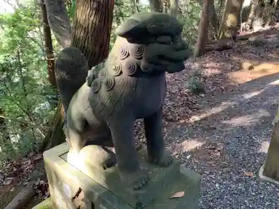 八幡神社の狛犬