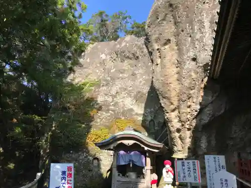 観音寺の本殿