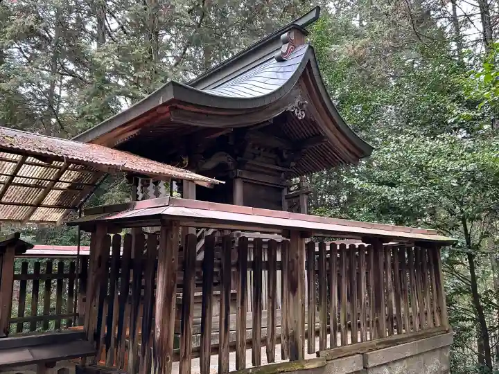 荷機稲荷神社の{uncategorized: "未分類", other: "その他", undefined: "問題あり", building: "その他建物", grave: "お墓", sacred_gate: "鳥居", guardian: "狛犬", statue: "像", buddha: "仏像", history: "歴史", nature: "自然", garden: "庭園", animal: "動物", pagoda: "塔", temizu: "手水舎", mountain_gate: "山門・神門", sanctuary: "本殿・本堂", subordinate: "末社・摂社", art: "芸術", scenery: "景色", jizo: "地蔵", ema: "絵馬", goshuin: "御朱印", omikuji: "おみくじ", items: "授与品その他", amulet: "お守り", goshuincho: "御朱印帳", eats: "食事", festival: "お祭り", votive_dance: "神楽", shichigosan: "七五三参", wedding: "結婚式", experience: "体験その他", initially: "初詣", around: "周辺", anti_infection: "感染症対策"}