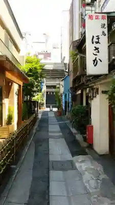 烏森神社の周辺