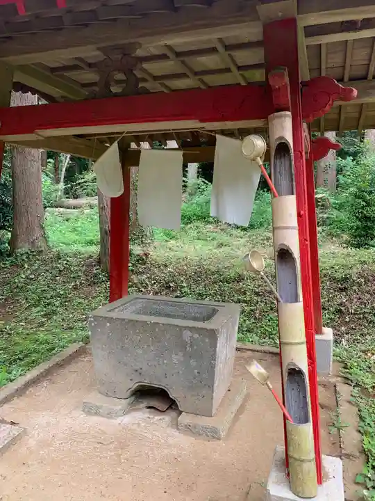 皇産靈神社の手水舎
