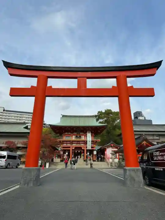 生田神社の{uncategorized: "未分類", other: "その他", undefined: "問題あり", building: "その他建物", grave: "お墓", sacred_gate: "鳥居", guardian: "狛犬", statue: "像", buddha: "仏像", history: "歴史", nature: "自然", garden: "庭園", animal: "動物", pagoda: "塔", temizu: "手水舎", mountain_gate: "山門・神門", sanctuary: "本殿・本堂", subordinate: "末社・摂社", art: "芸術", scenery: "景色", jizo: "地蔵", ema: "絵馬", goshuin: "御朱印", omikuji: "おみくじ", items: "授与品その他", amulet: "お守り", goshuincho: "御朱印帳", eats: "食事", festival: "お祭り", votive_dance: "神楽", shichigosan: "七五三参", wedding: "結婚式", experience: "体験その他", initially: "初詣", around: "周辺", anti_infection: "感染症対策"}