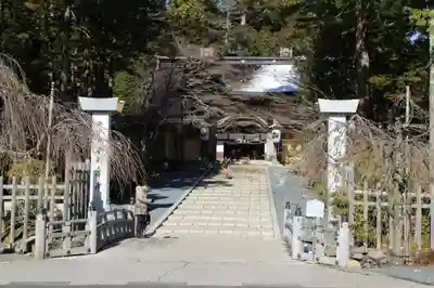高野山金剛峯寺の山門・神門