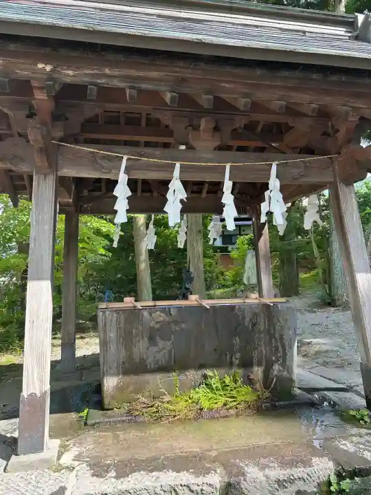 諏訪大社上社前宮(長野県)