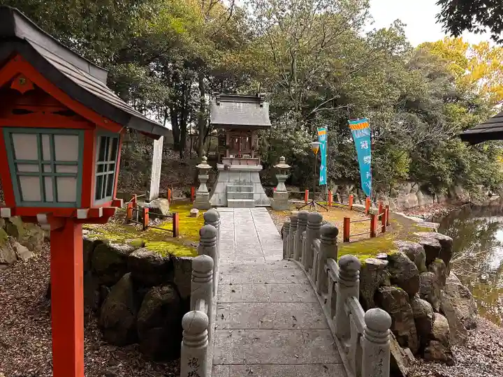 冠纓神社の末社・摂社