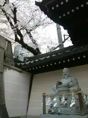 大阪天満宮の像